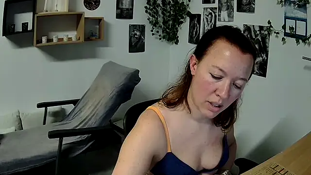 Snapshot of AnyaKrey@xh chatting on 02.09.25 AnyaKreyxh online show from 02.09.25