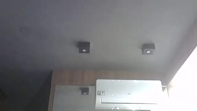 Skinny-Kitten online show from 11.25.25