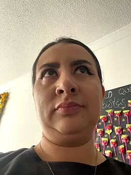 Abril Luv online show from 09.12.25