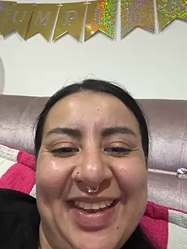 Abril Luv online show from 02.07.26