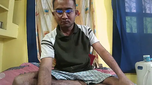 Snapshot of Cute_boy2000 chatting on 01.25.25 Cute boy2000 online show from 01.25.25