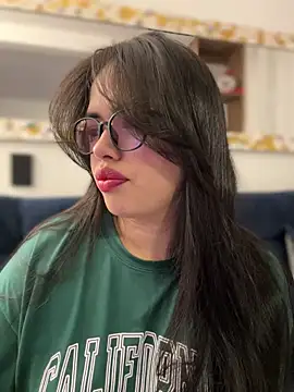 Snapshot of andra_rose chatting on 03.03.25 andra rose online show from 03.03.25