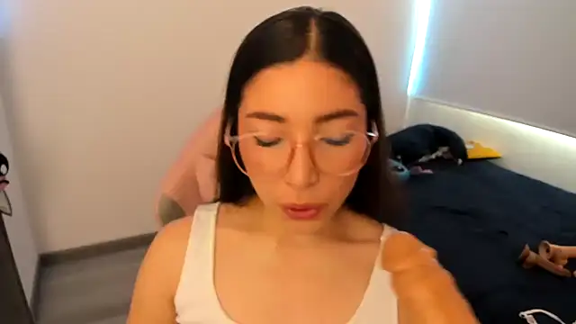 Spit queen online show from 12.11.24