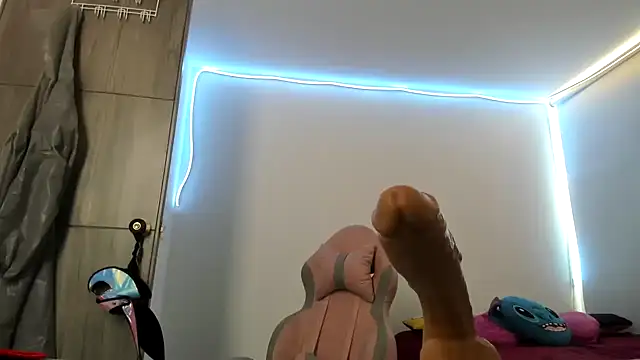 Spit queen online show from 02.04.25