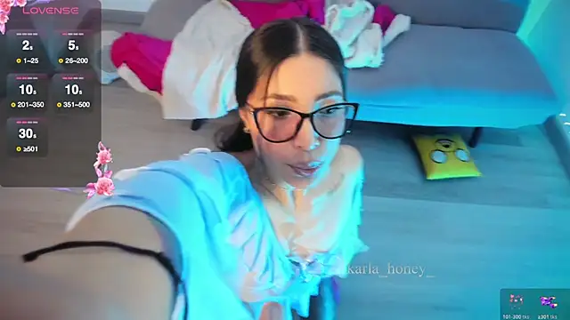 Spit queen online show from 03.02.26