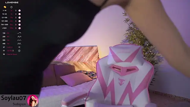 imjess01 online show from 12.10.24