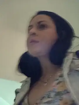 Snapshot of Juli_Castillo8 chatting on 10.30.25 Juli Castillo8 online show from 10.30.25