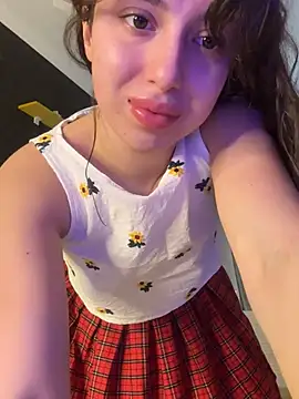 Snapshot of Tasty_Nora chatting on 02.20.25 Tasty Nora online show from 02.20.25