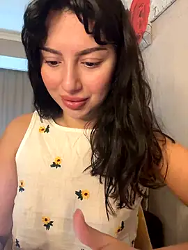 Snapshot of Tasty_Nora chatting on 09.28.25 Tasty Nora online show from 09.28.25