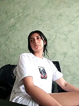 Snapshot of EmmaWilliamss chatting on 03.27.26 EmmaWilliamss online show from 03.27.26