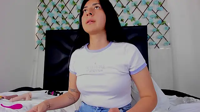 EmmaWilliamss online show from 05.20.26