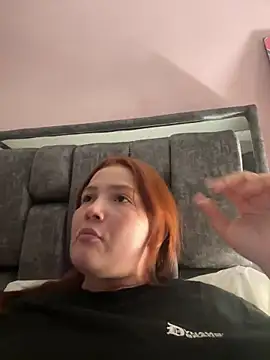 EmilyBarragan online show from 02.12.25