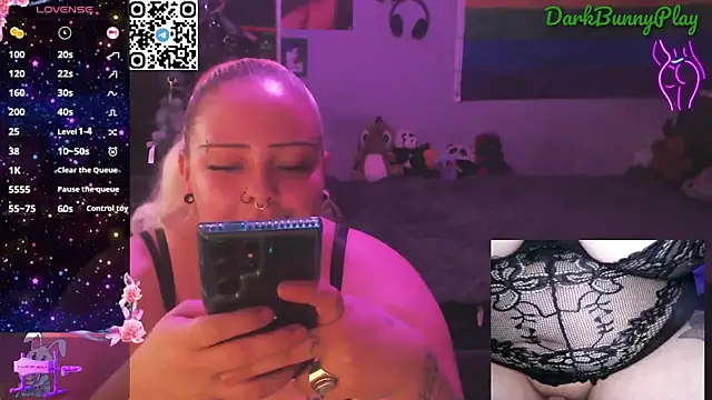 Snapshot of DarkBunnyPlay chatting on 12.18.25 DarkBunnyPlay online show from 12.18.25