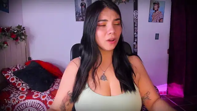 Snapshot of victoriaasaenz_ chatting on 05.29.26 victoriaasaenz online show from 05.29.26