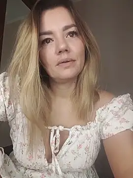 KrissSexi online show from 11.05.25