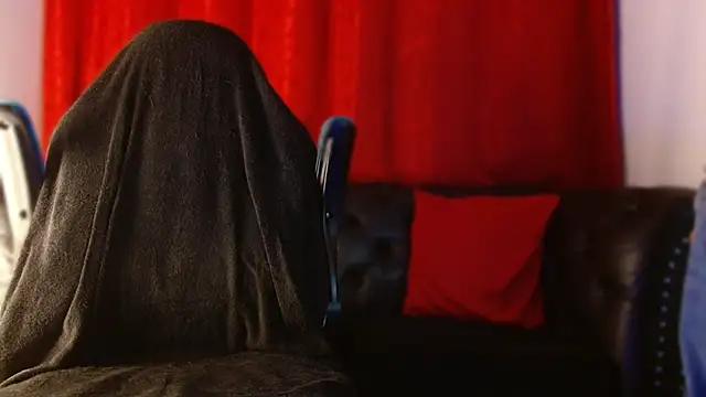 Snapshot of AlbertBernal69 chatting on 12.18.25 AlbertBernal69 online show from 12.18.25