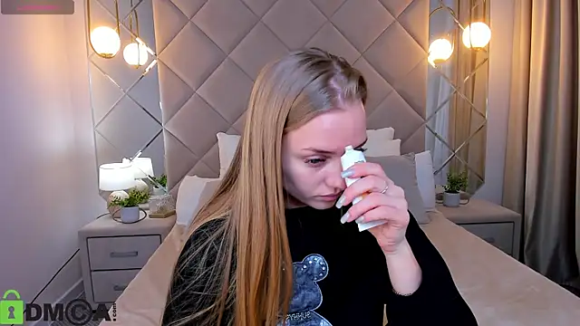 Barbie Lis online show from 11.05.25