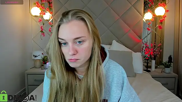 Barbie Lis online show from 11.29.25