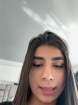 ZiaCalifa online show from 10.19.25