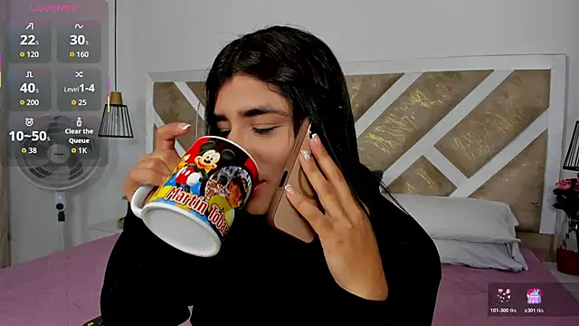 ZiaCalifa online show from 03.17.26