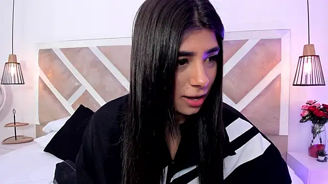 ZiaCalifa online show from 05.25.26