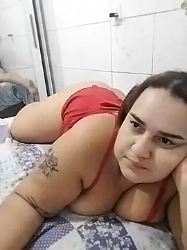 Snapshot of MinaBoss chatting on 11.30.25 MinaBoss online show from 11.30.25