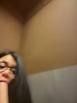 Snapshot of Insane_Issa chatting on 12.13.24 Insane Issa online show from 12.13.24