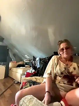 SummerBlueMoon online show from 11.11.25