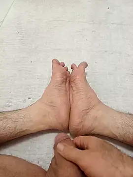 Hardapple01 online show from 03.19.26