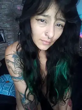 Snapshot of AngelaQueen_ chatting on 03.04.25 AngelaQueen  online show from 03.04.25