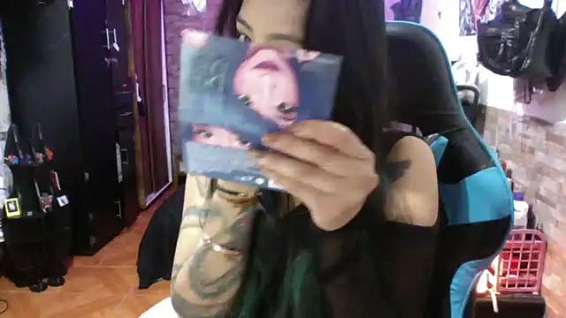 AngelaQueen  online show from 01.06.26