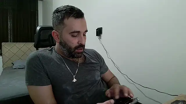 Snapshot of tgltplsr chatting on 01.08.26 tgltplsr online show from 01.08.26