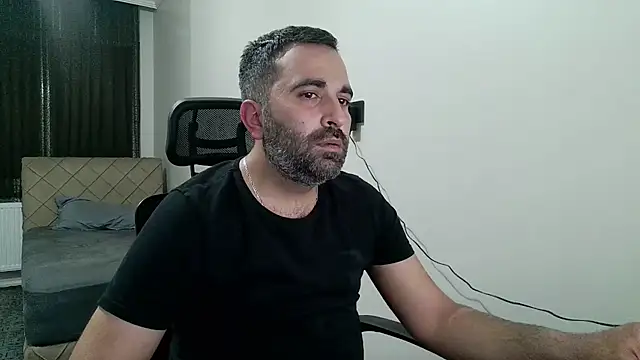 Snapshot of tgltplsr chatting on 01.15.26 tgltplsr online show from 01.15.26