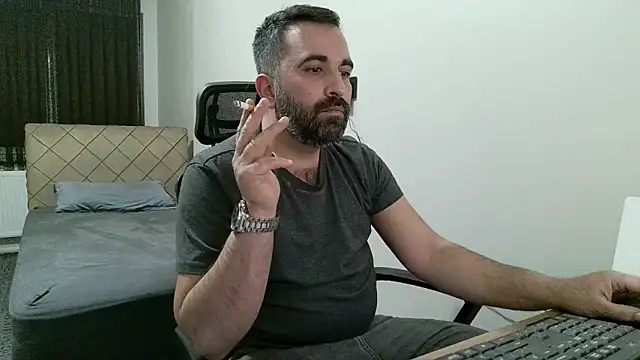 Snapshot of tgltplsr chatting on 02.10.26 tgltplsr online show from 02.10.26