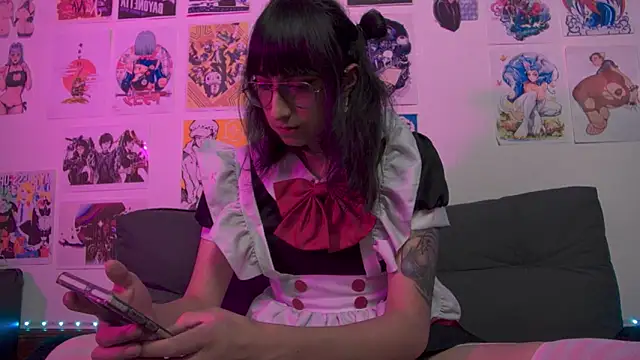 Snapshot of snowblack_ chatting on 01.13.25 snowblack online show from 01.13.25