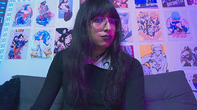 Snapshot of snowblack_ chatting on 02.09.25 snowblack online show from 02.09.25