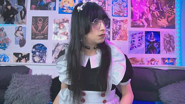 Snapshot of snowblack_ chatting on 09.13.25 snowblack online show from 09.13.25