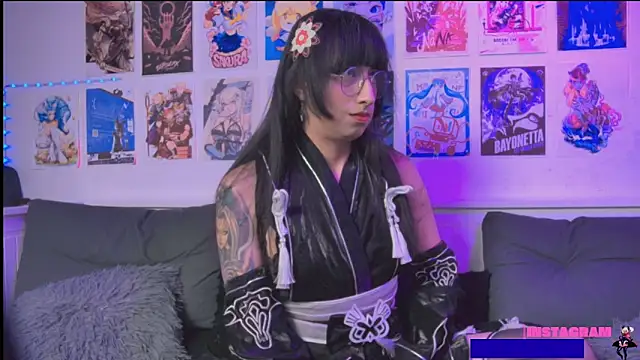 snowblack  online show from 05.08.26