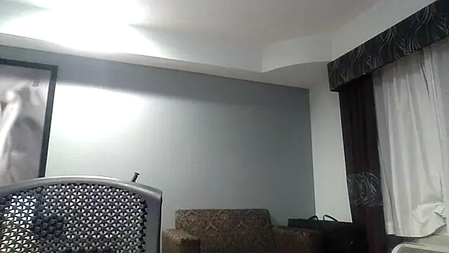 Snapshot of SlimBeenBadd1981 chatting on 05.17.26 SlimBeenBadd1981 online show from 05.17.26