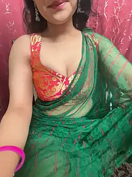 Snapshot of LuscousPussy chatting on 12.29.24 LuscousPussy online show from 12.29.24