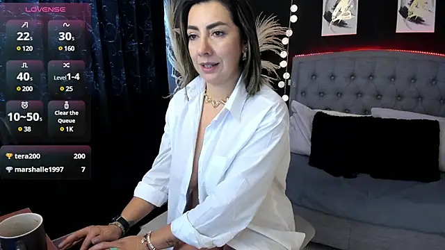 Snapshot of Isabella_lt chatting on 02.20.25 Isabella lt online show from 02.20.25