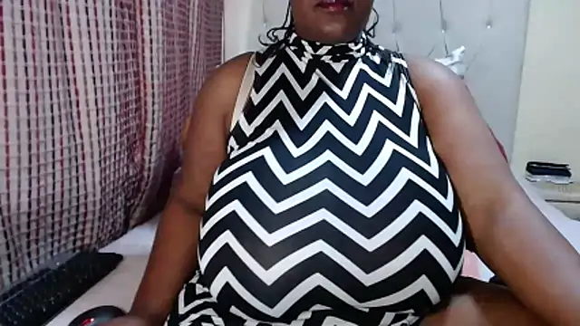 CHOCOLATEDARKBUSTYX online show from 05.15.26