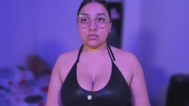 Soysofiarodrigu online show from 03.13.25