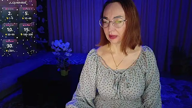 Snapshot of LybovNTV chatting on 02.02.25 LybovNTV online show from 02.02.25