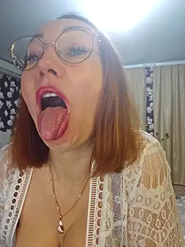 Snapshot of LybovNTV chatting on 03.02.25 LybovNTV online show from 03.02.25