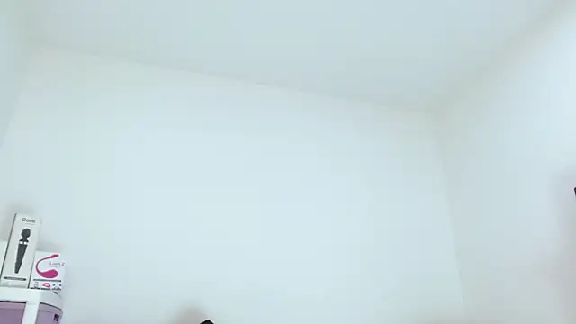 sashacreamy  online show from 09.30.25