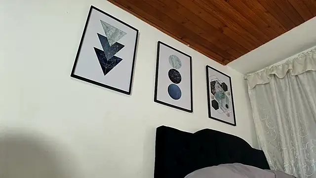 sam her online show from 10.25.25