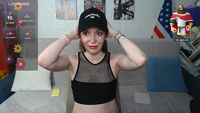 Snapshot of kiramarta chatting on 10.29.25 kiramarta online show from 10.29.25