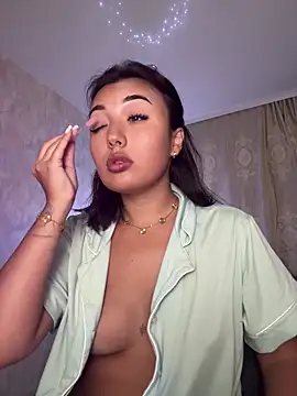 lily  foster online show from 04.15.26