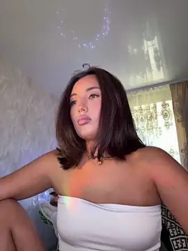 Snapshot of lily__foster chatting on 05.18.26 lily foster online show from 05.18.26